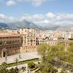 Magic House *